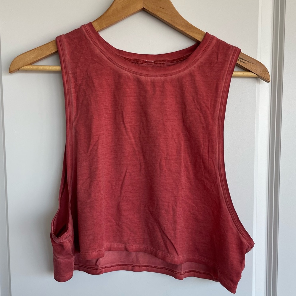 Lululemon cropped tank